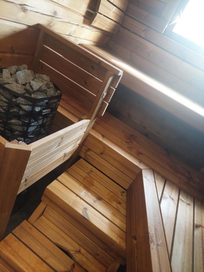 Villa Aleksi With Sauna โรวานิเอมิ ภายนอก รูปภาพ